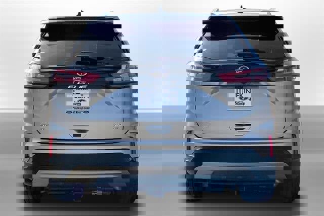 Certified 2024 Ford Edge SEL w/ Convenience Package image 3