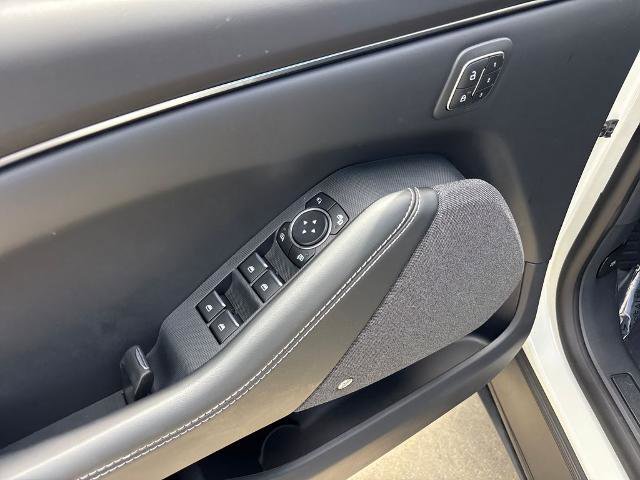 Certified 2025 Ford Mustang Mach-E Premium AWD/4WD image 17