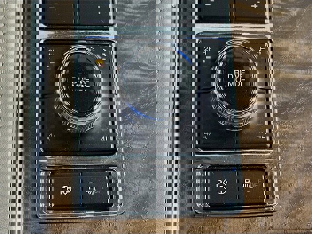 Certified 2021 Ford Expedition Platinum image 21