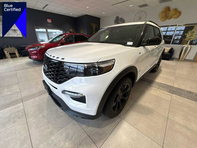 Certified 2023 Ford Explorer ST-Line image 1