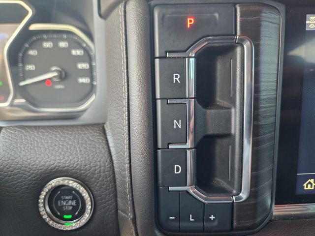 Used 2021 GMC Yukon Denali w/ Denali Premium Package AWD/4WD image 15