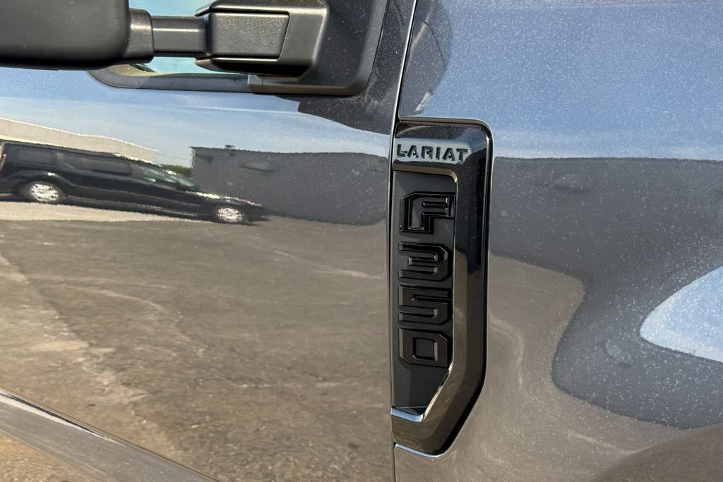 Certified 2022 Ford F350 Lariat w/ Black Appearance Package AWD/4WD image 13