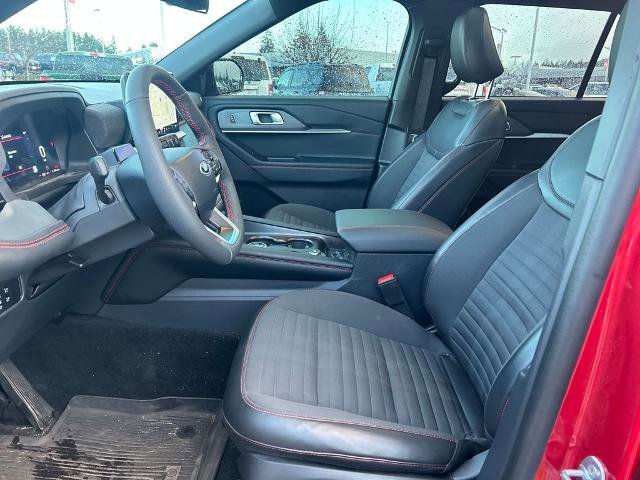 Certified 2025 Ford Explorer ST-Line image 5