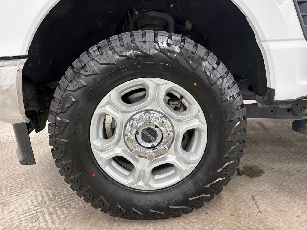 Certified 2025 Ford F250 XLT w/ FX4 Off-Road Package AWD/4WD image 23