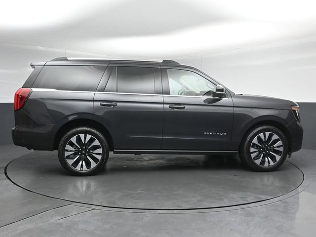 Certified 2025 Ford Expedition Platinum w/ Driver's Package AWD/4WD image 8