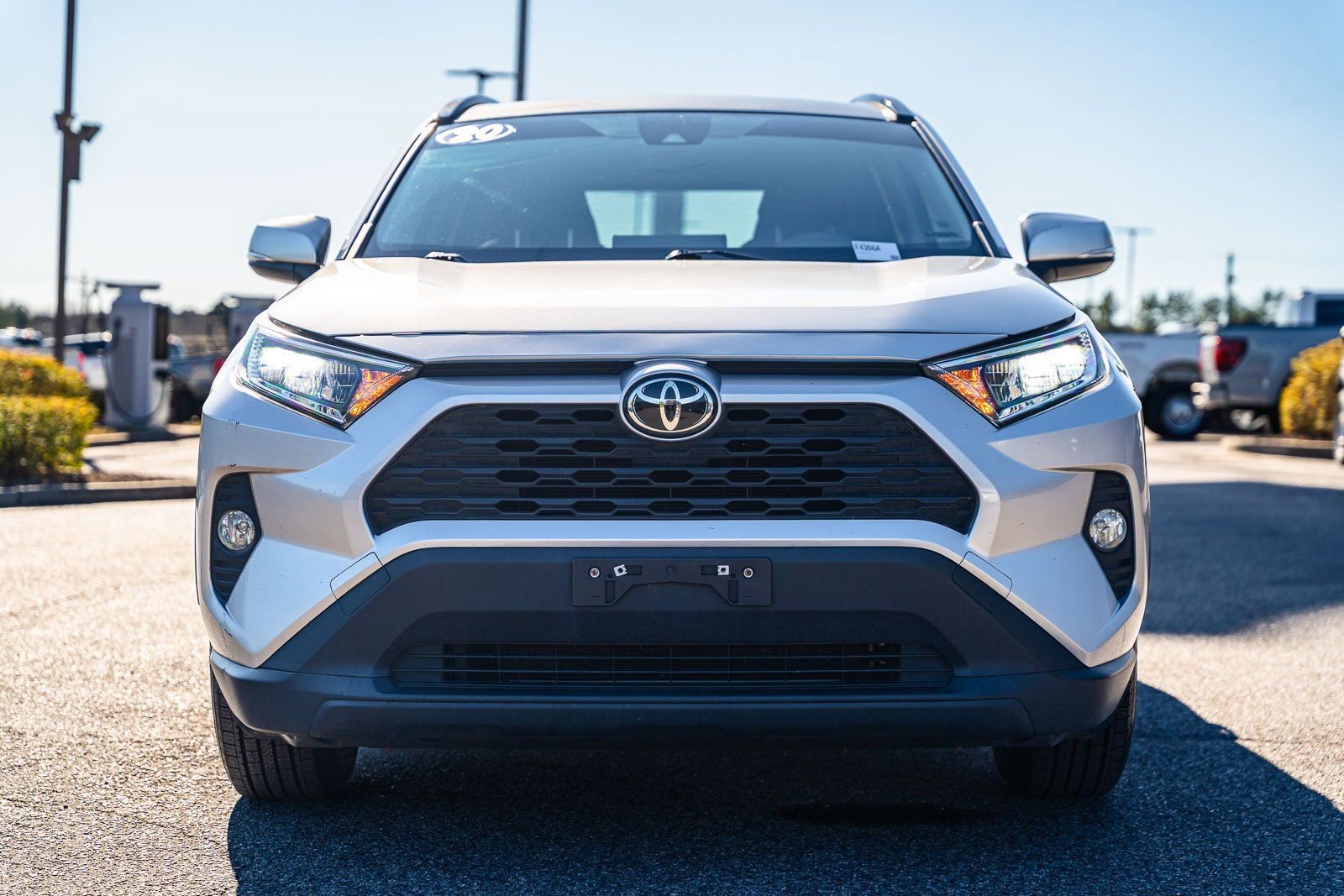 Used 2020 Toyota RAV4 XLE image 9