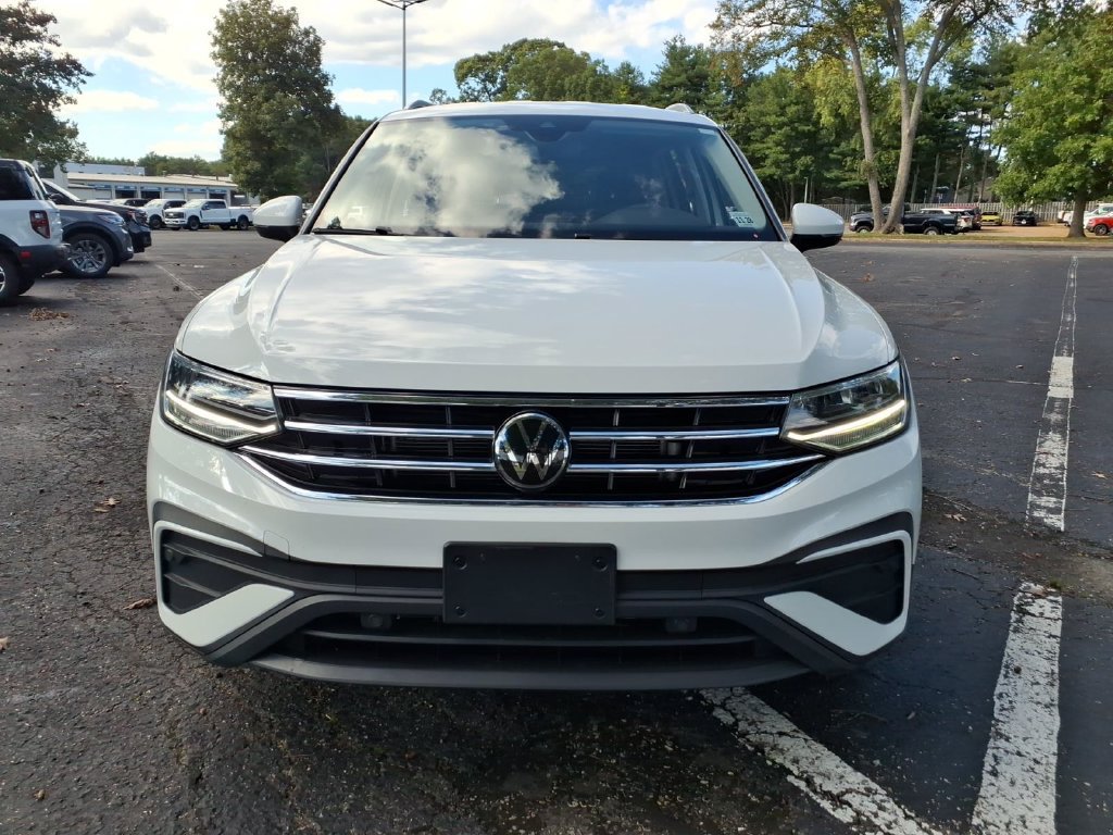 Used 2024 Volkswagen Tiguan SE AWD/4WD image 7
