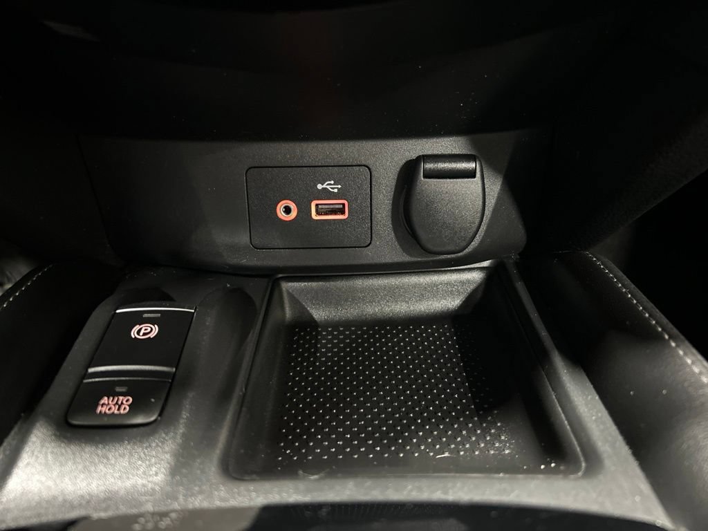 Used 2019 Nissan Rogue SL AWD/4WD image 22