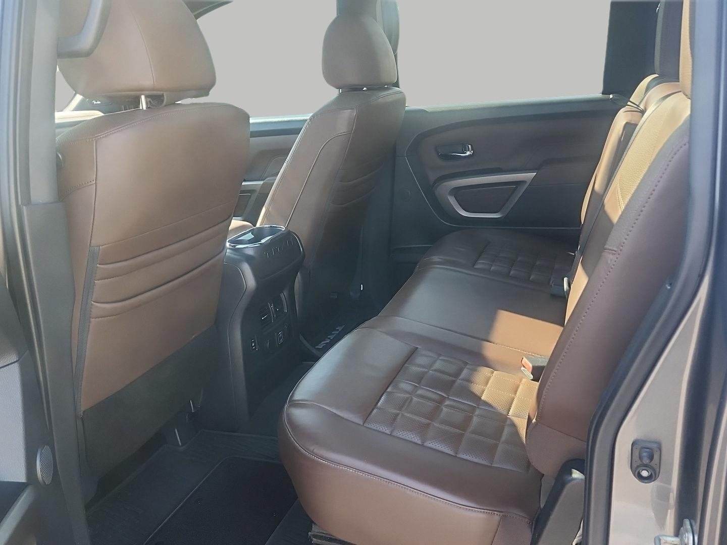 Used 2021 Nissan Titan Platinum Reserve w/ Moonroof Package AWD/4WD image 12