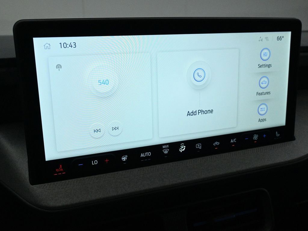 Certified 2025 Ford Maverick XLT w/ XLT Luxury Package image 15