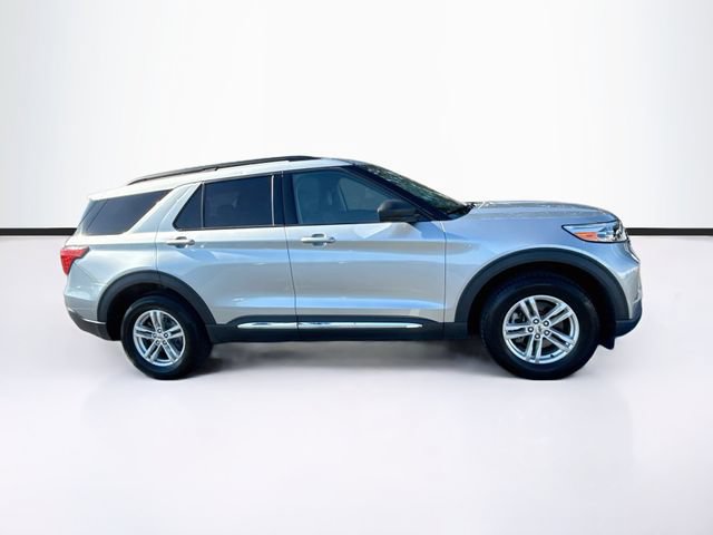 Certified 2021 Ford Explorer XLT w/ Equipment Group 202A AWD/4WD image 12