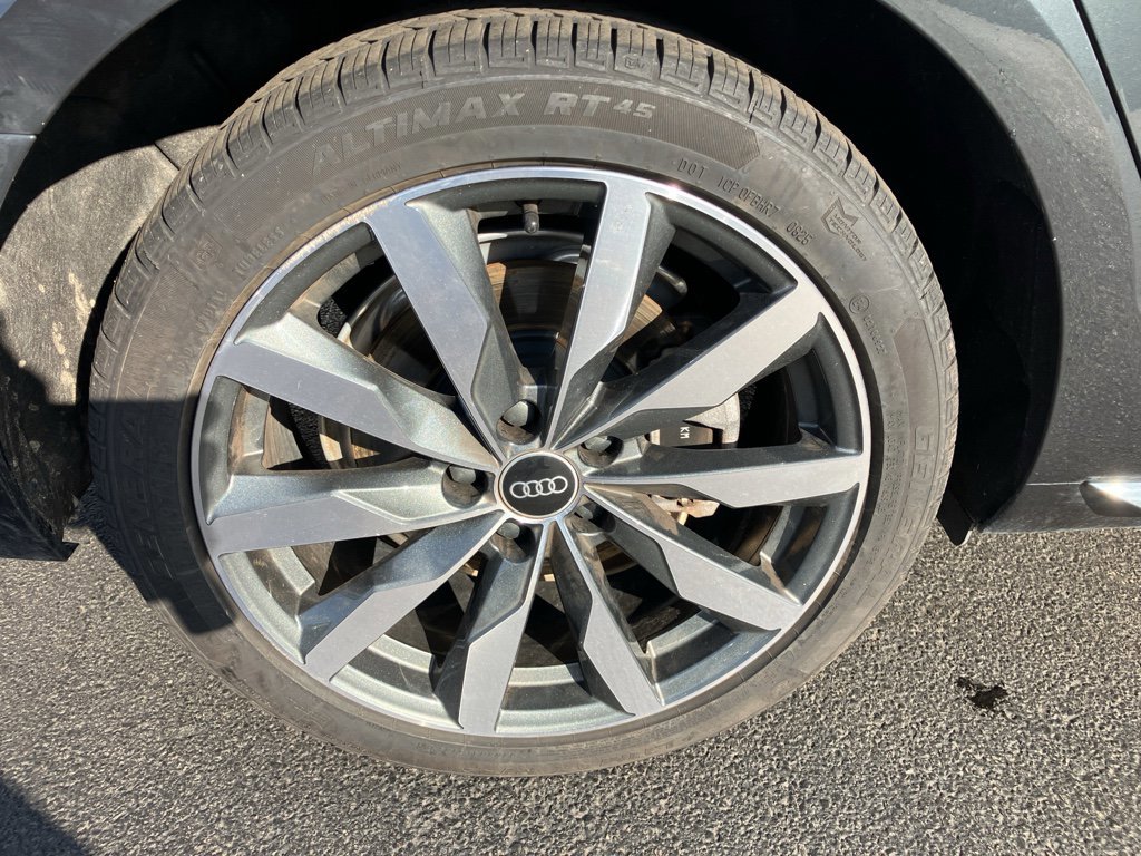 Used 2021 Audi A4 2.0T Premium Plus w/ Premium Plus Package image 9