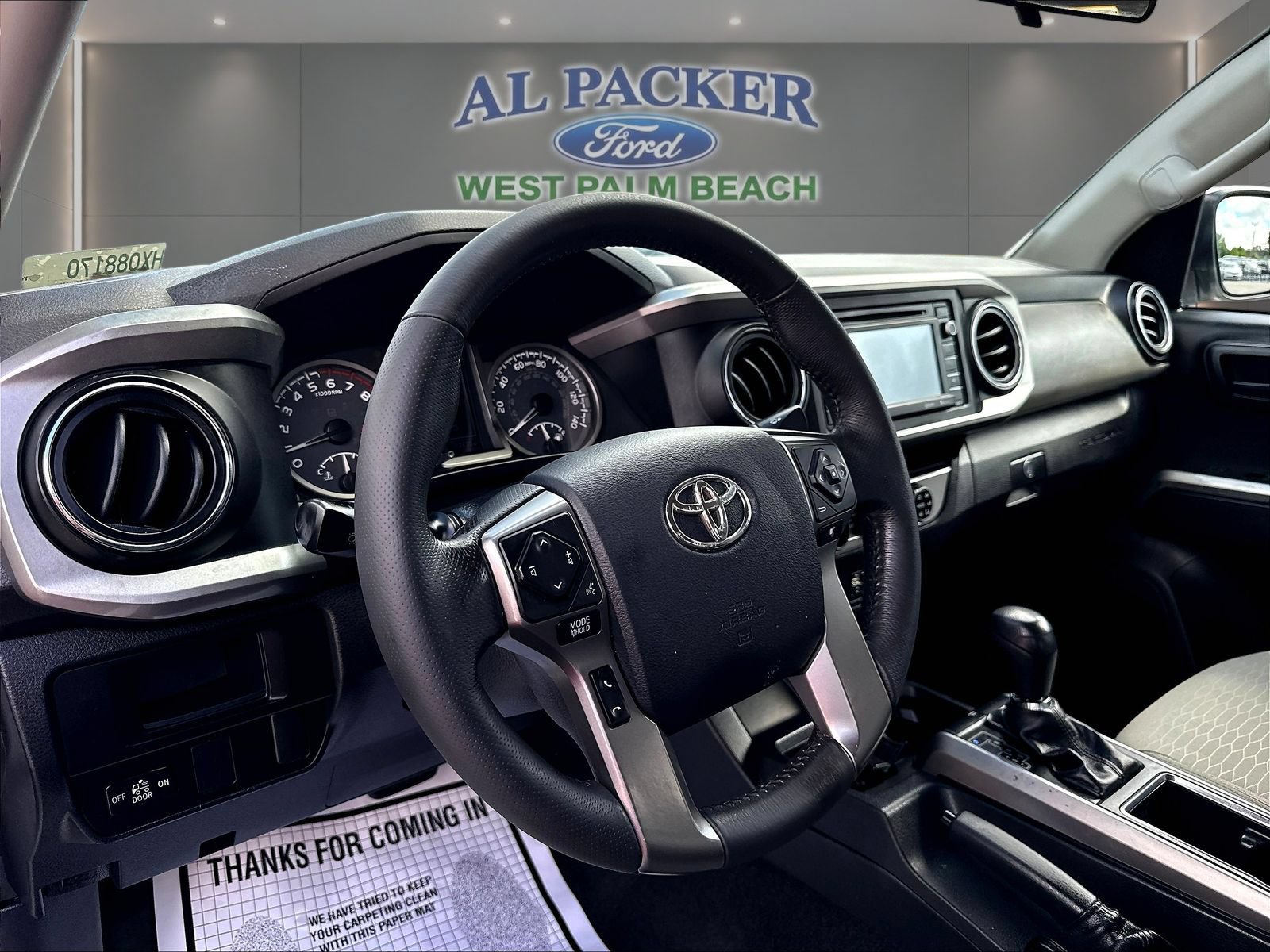 Used 2017 Toyota Tacoma SR5 w/ SR5 Appearance Package (SM) RWD image 22