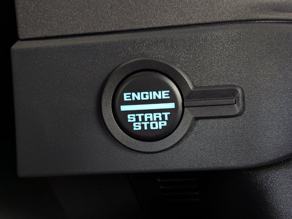 Certified 2025 Ford Bronco 2-Door AWD/4WD image 36