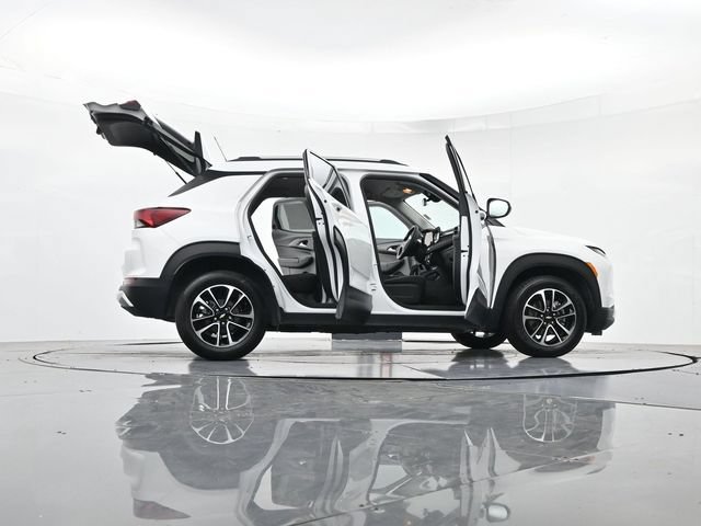 Used 2024 Chevrolet TrailBlazer LT FWD image 53