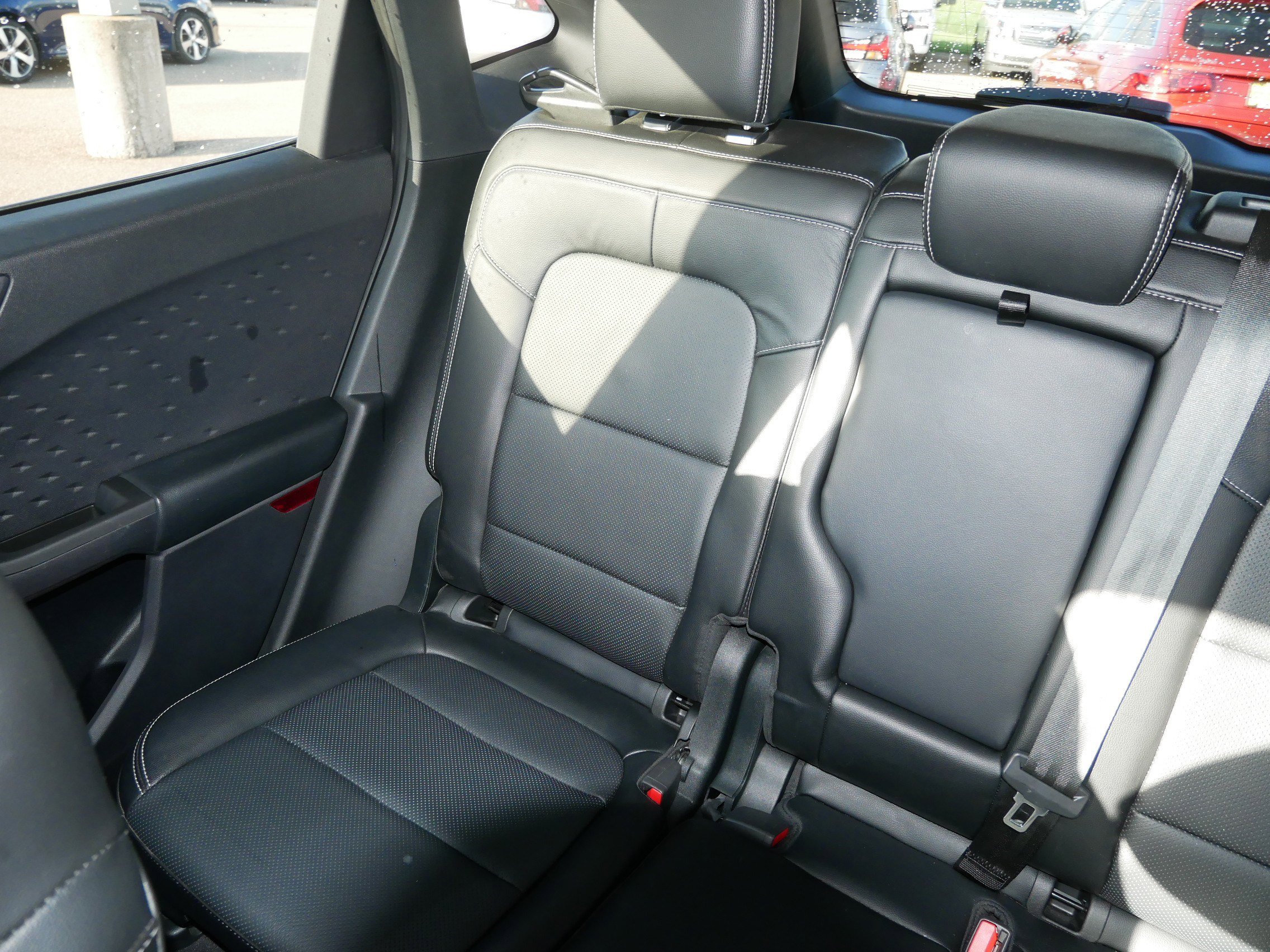 Certified 2020 Ford Escape Titanium AWD/4WD image 12