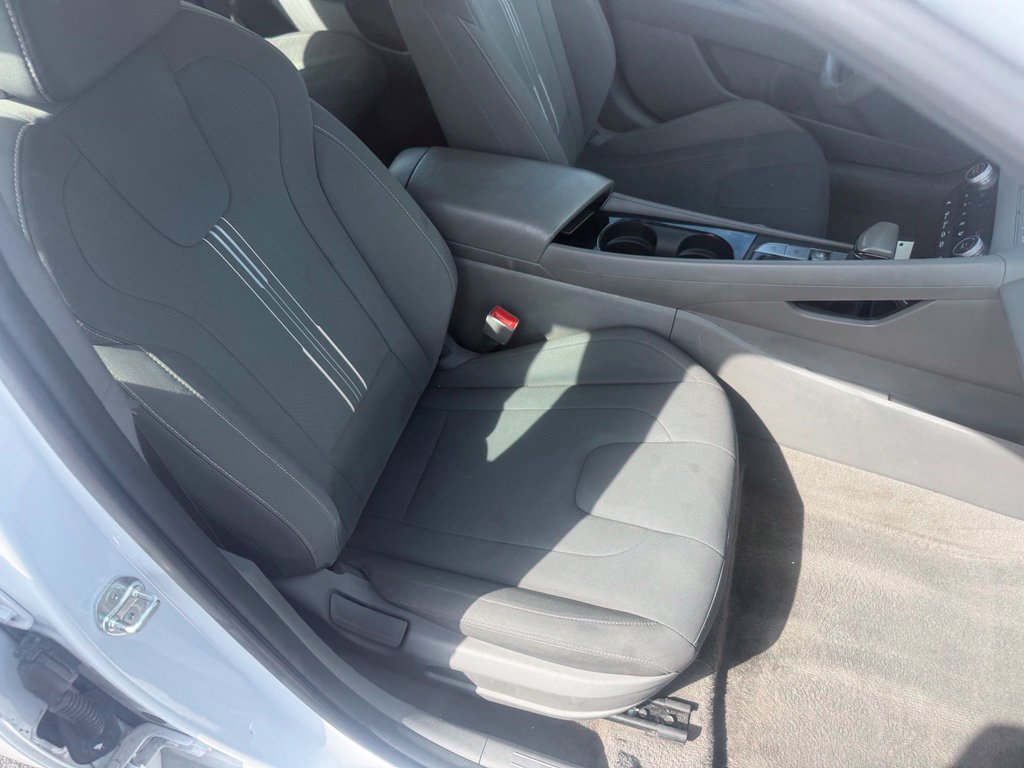Used 2024 Hyundai Elantra SEL w/ Convenience Package FWD image 52