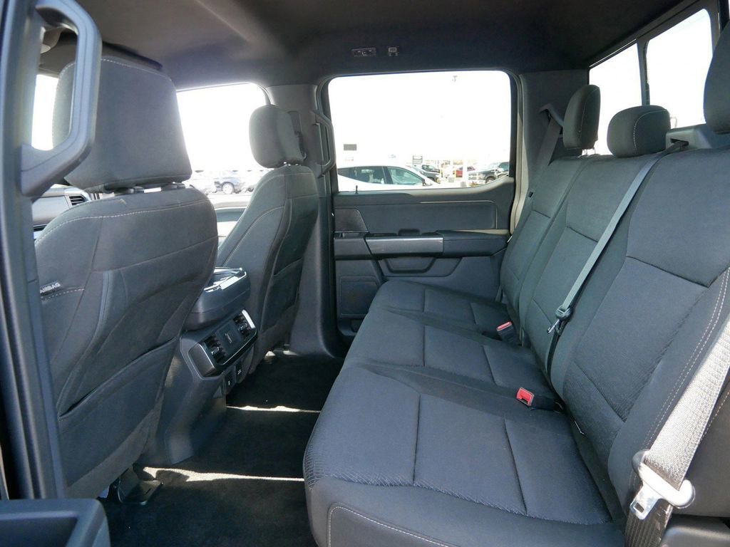 Certified 2022 Ford F150 XLT w/ Equipment Group 302A High image 11