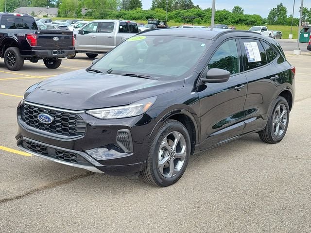 Certified 2023 Ford Escape ST-Line w/ Tech Pack #1 AWD/4WD image 2