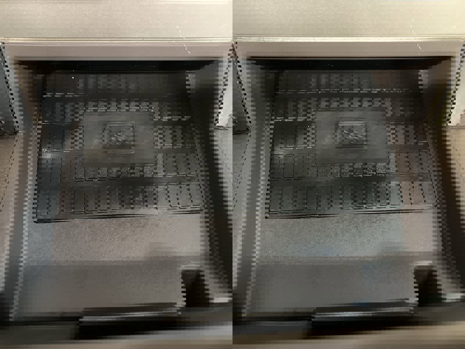 Certified 2022 Ford Explorer Platinum w/ Equipment Group 601A image 18