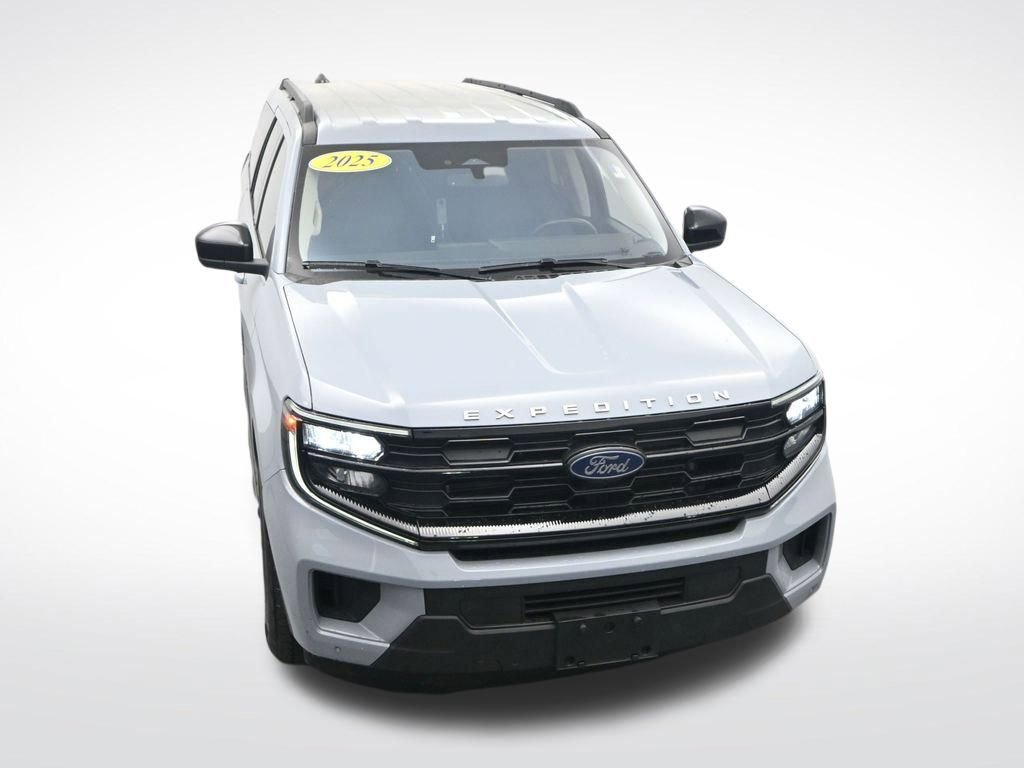 Certified 2025 Ford Expedition Max Active AWD/4WD image 25