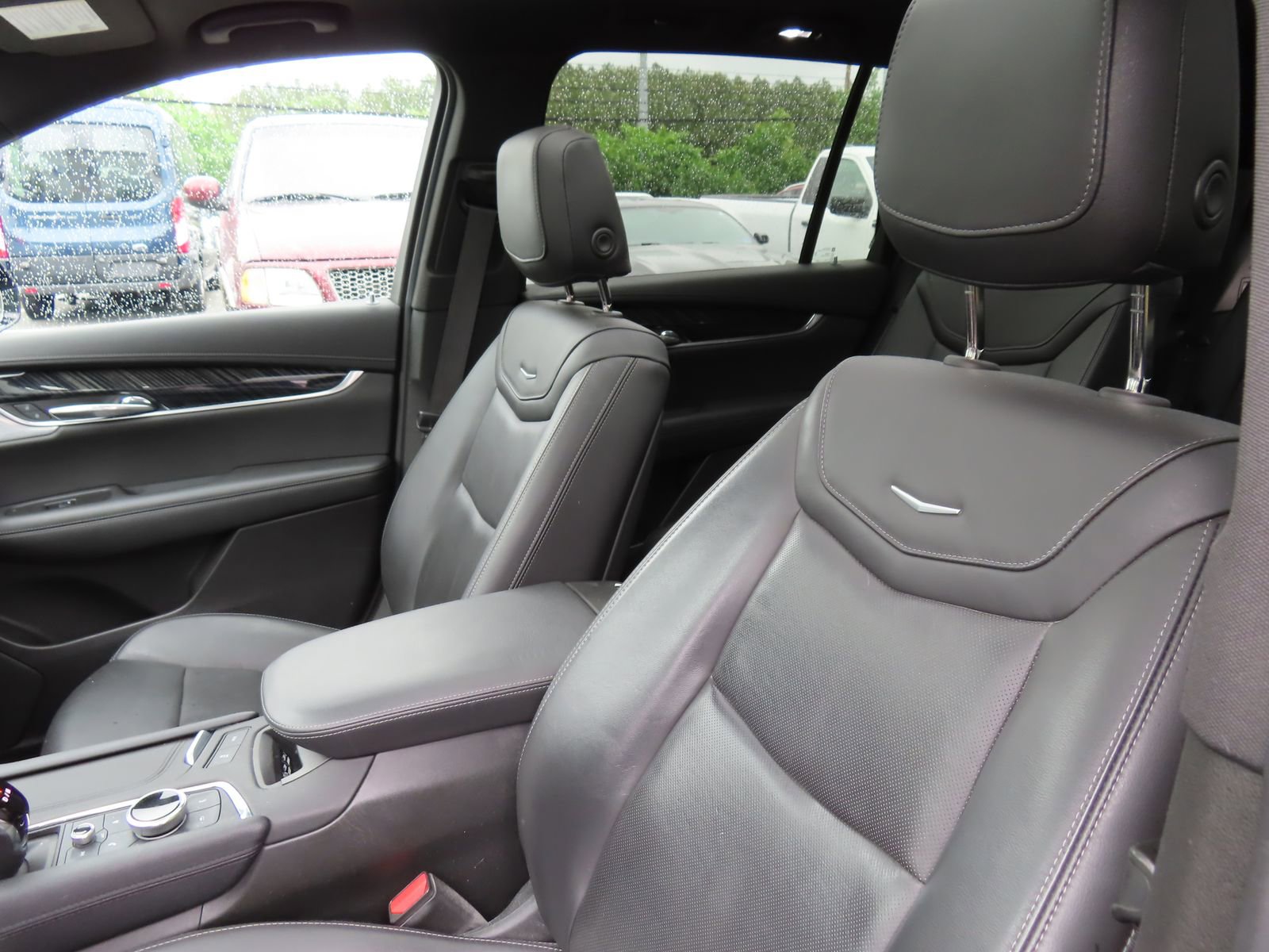 Used 2023 Cadillac XT6 Premium Luxury w/ Technology Package AWD/4WD image 26