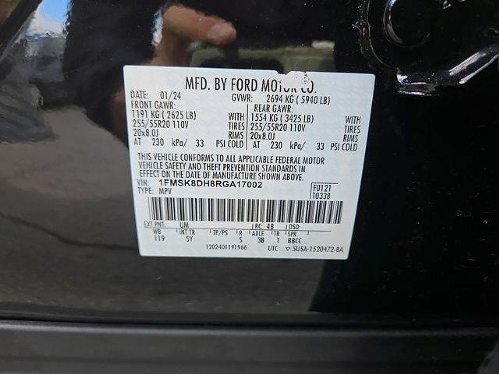 Certified 2024 Ford Explorer XLT w/ Equipment Group 202A AWD/4WD image 27