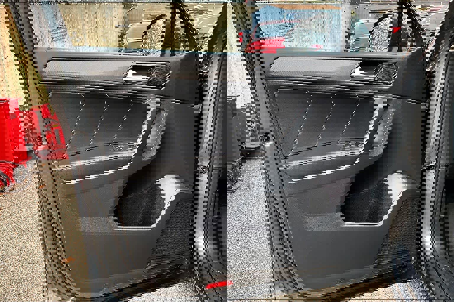 Used 2022 Volkswagen Tiguan SE image 22