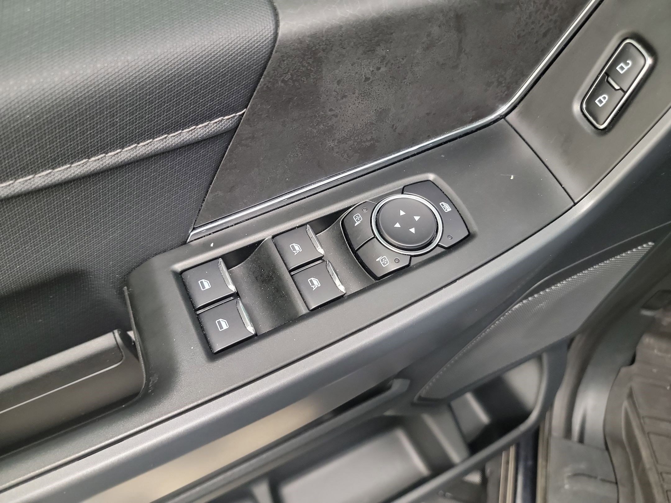 Certified 2025 Ford F150 XLT w/ Equipment Group 302A MID image 11