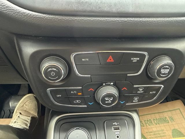 Used 2021 Jeep Compass Latitude w/ Sun and Sound Group AWD/4WD image 25