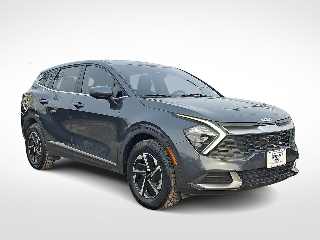 Used 2023 Kia Sportage LX image 11
