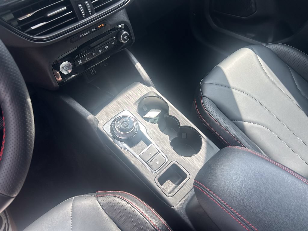 Certified 2025 Ford Escape ST-Line Elite w/ Premium Technology Package AWD/4WD image 28