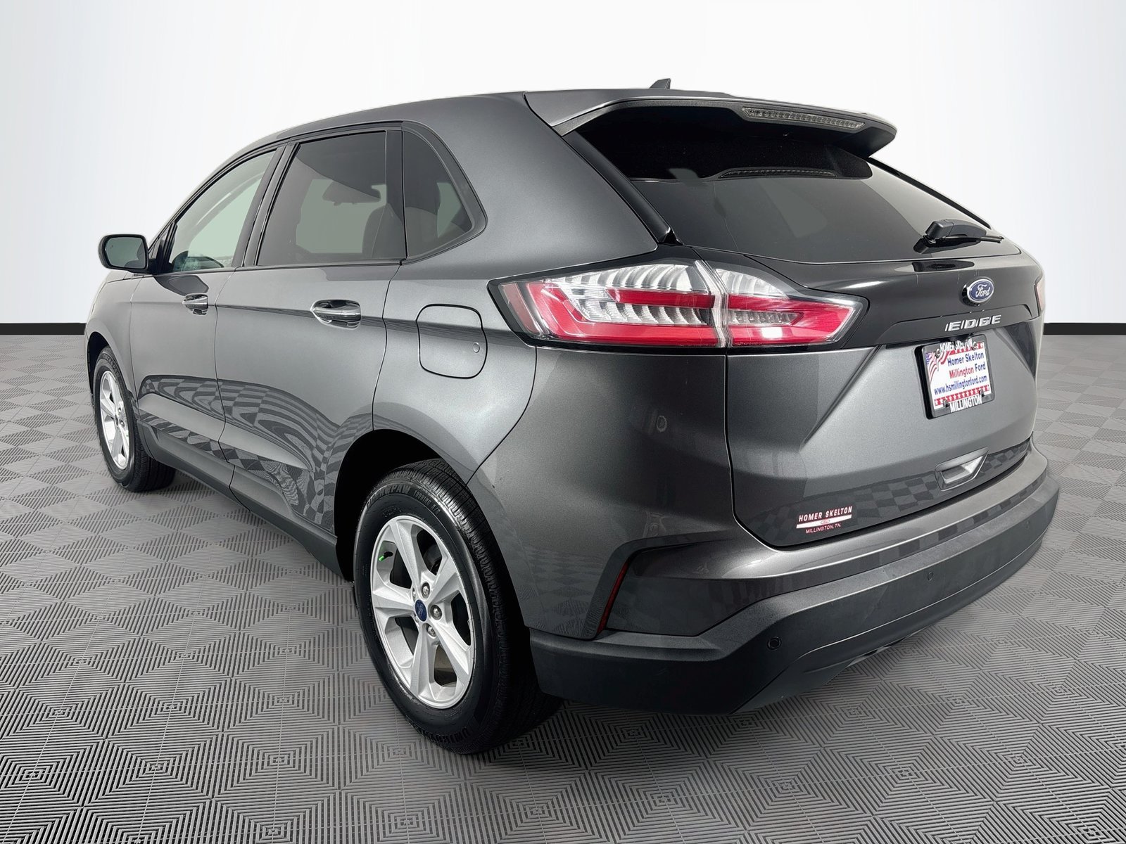 Certified 2021 Ford Edge SE FWD image 5
