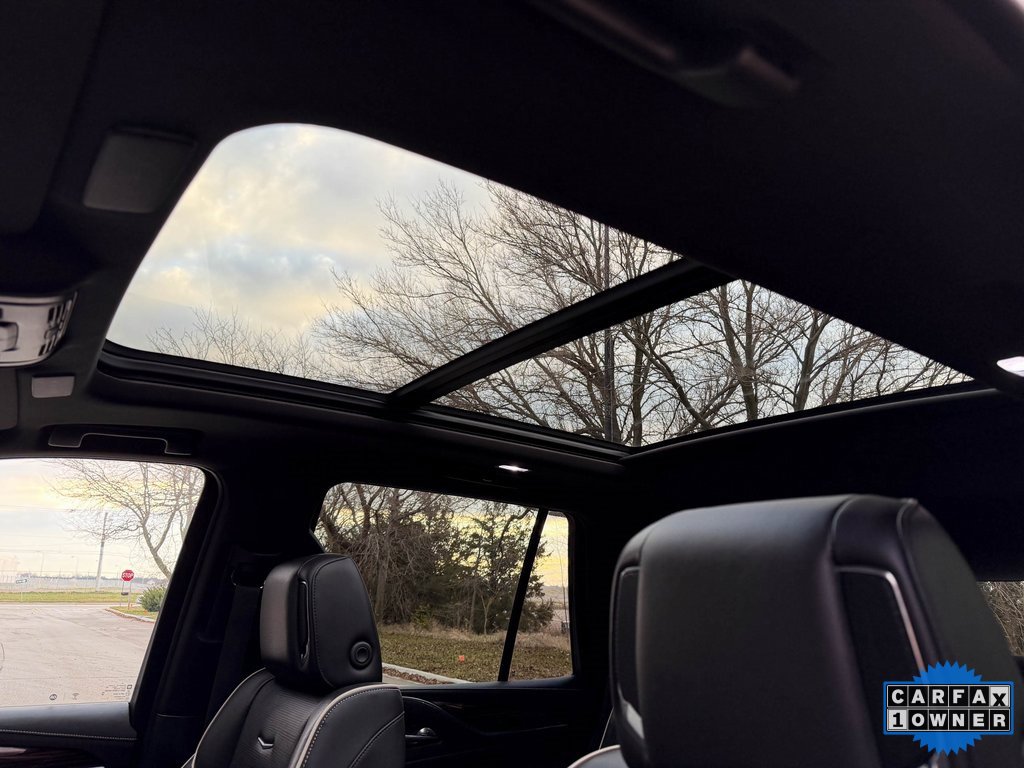 Used 2021 Cadillac Escalade Premium Luxury image 11