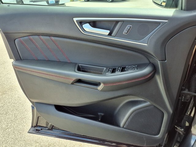 Certified 2024 Ford Edge ST-Line AWD/4WD image 20