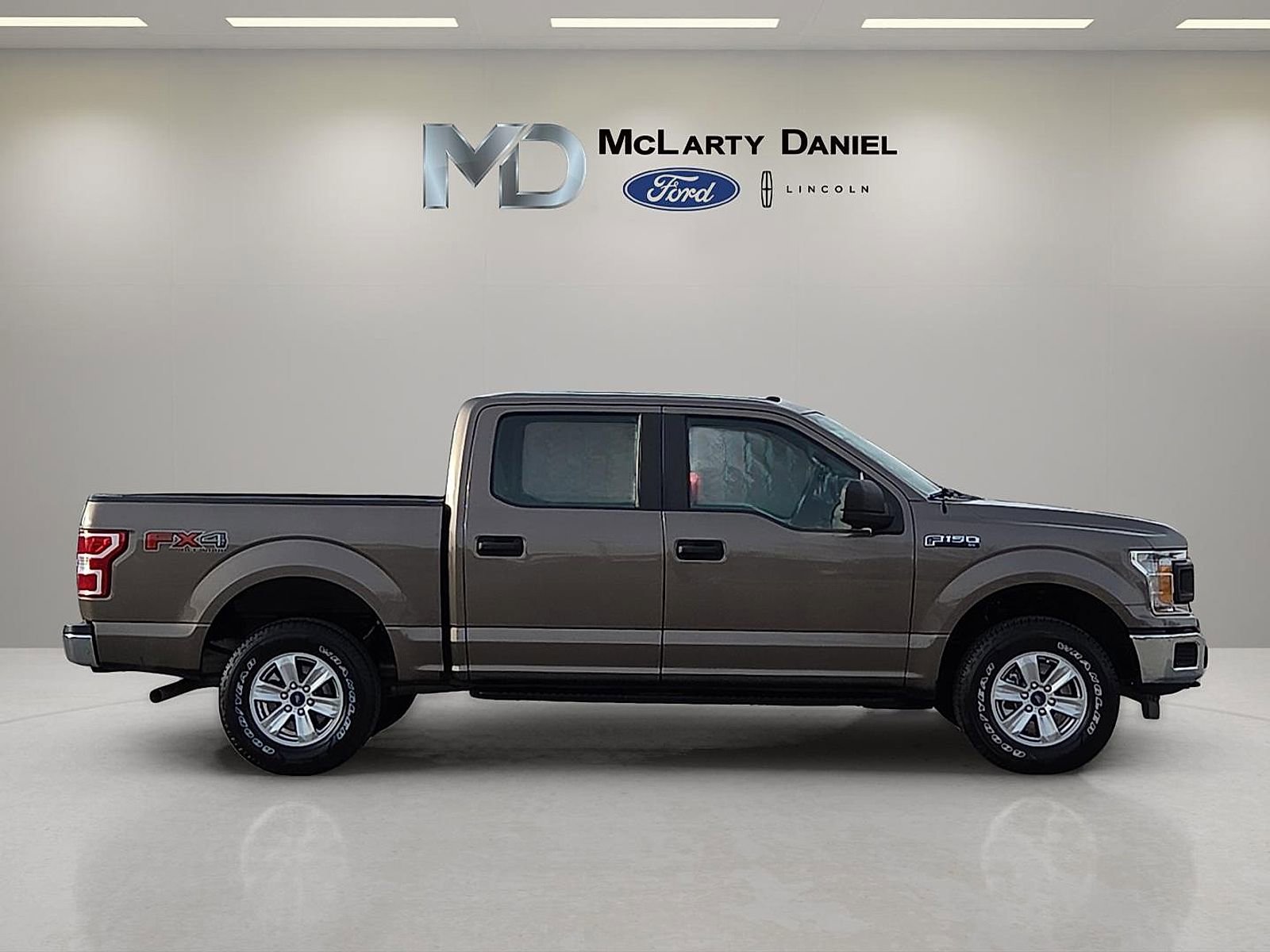 Certified 2019 Ford F150 XL w/ Equipment Group 101A Mid image 6