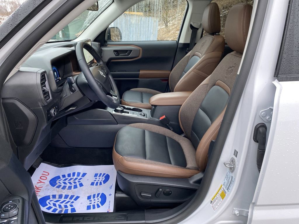 Certified 2025 Ford Bronco Sport Outer Banks w/ Outer Banks Tech Package+ image 9