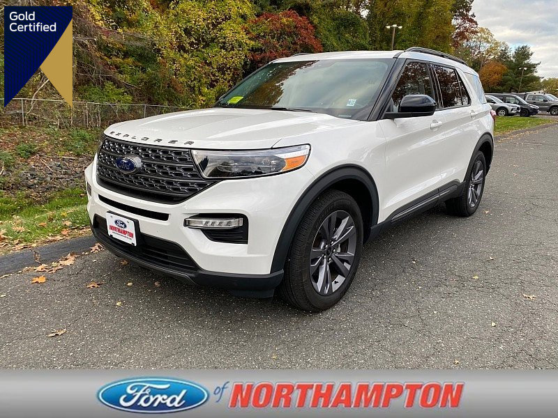 Certified 2022 Ford Explorer XLT w/ Equipment Group 202A image 1