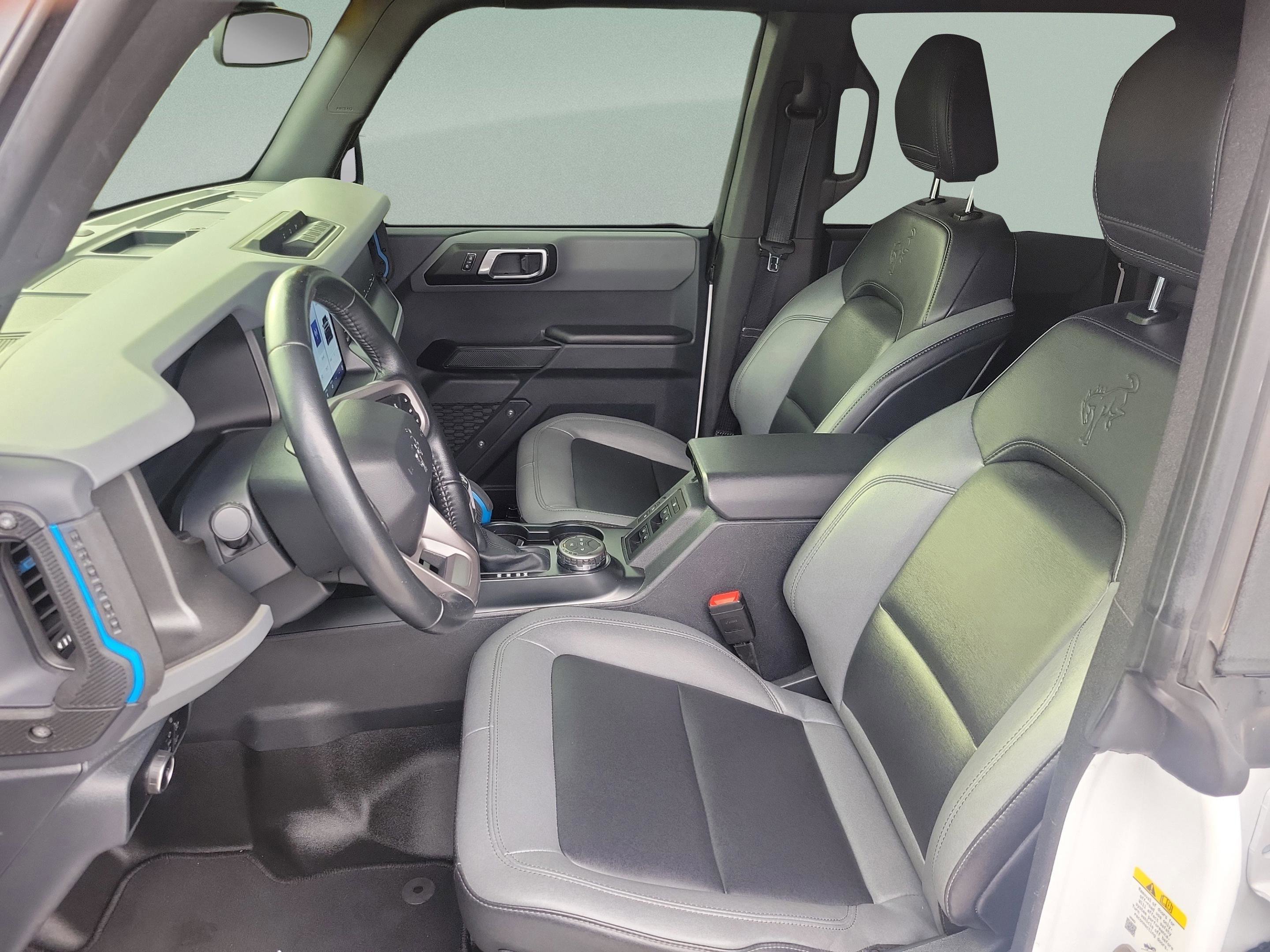 Certified 2024 Ford Bronco Black Diamond image 8