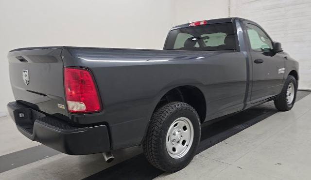 Used 2018 RAM 1500 Express RWD image 3