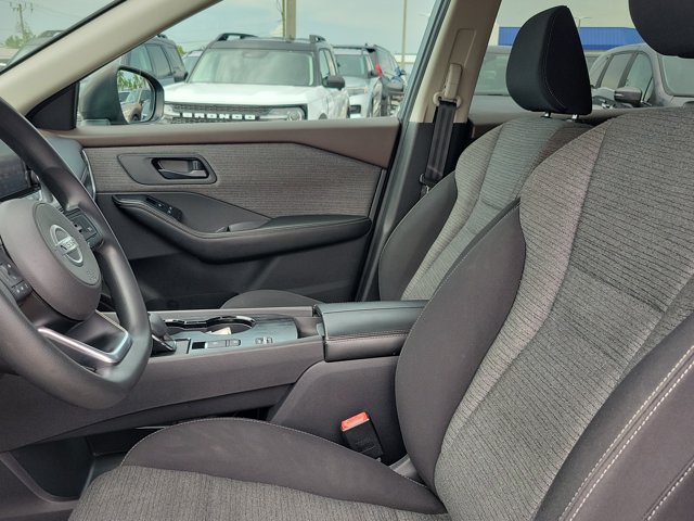 Used 2021 Nissan Rogue S FWD image 21
