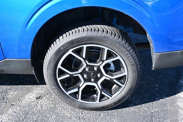 Certified 2025 Ford Maverick Lariat w/ 4K Tow Package AWD/4WD image 14