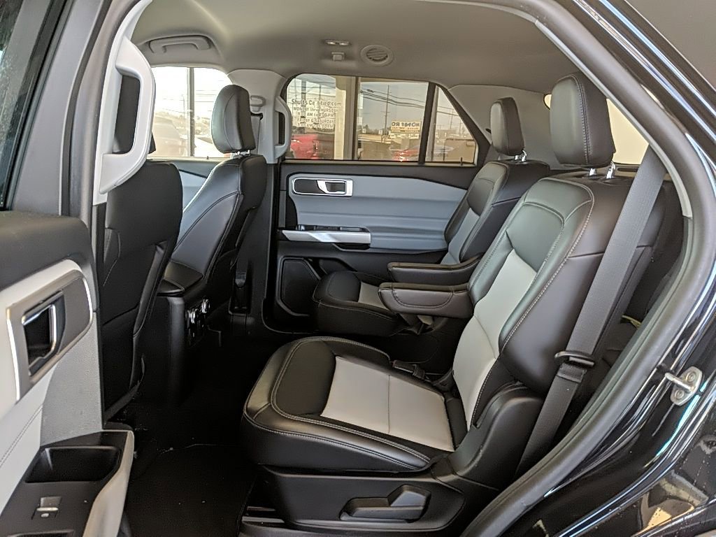 Certified 2024 Ford Explorer XLT w/ Equipment Group 202A image 14