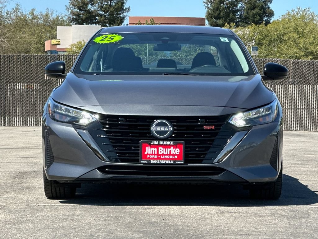 Used 2025 Nissan Sentra SR FWD image 8
