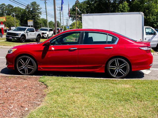 Used 2017 Honda Accord Sport Special Edition image 3
