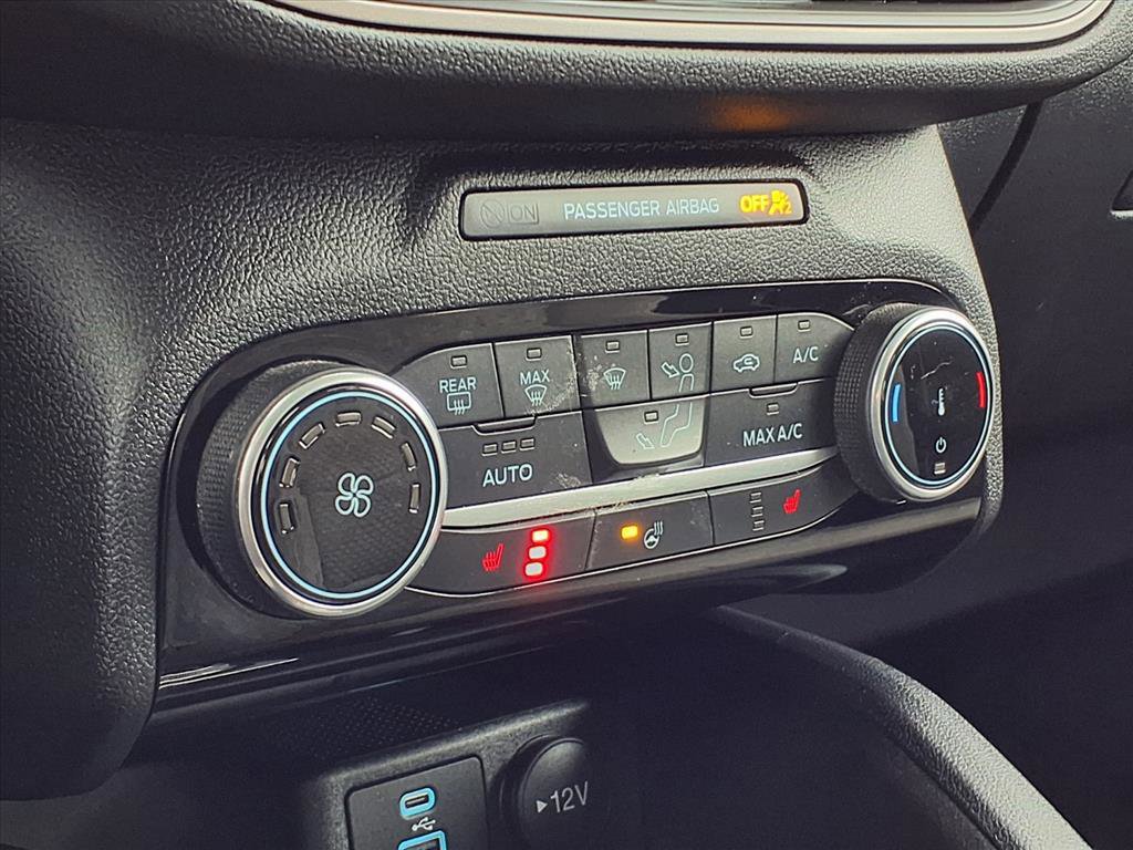 Certified 2022 Ford Escape SE w/ Cold Weather Package image 15