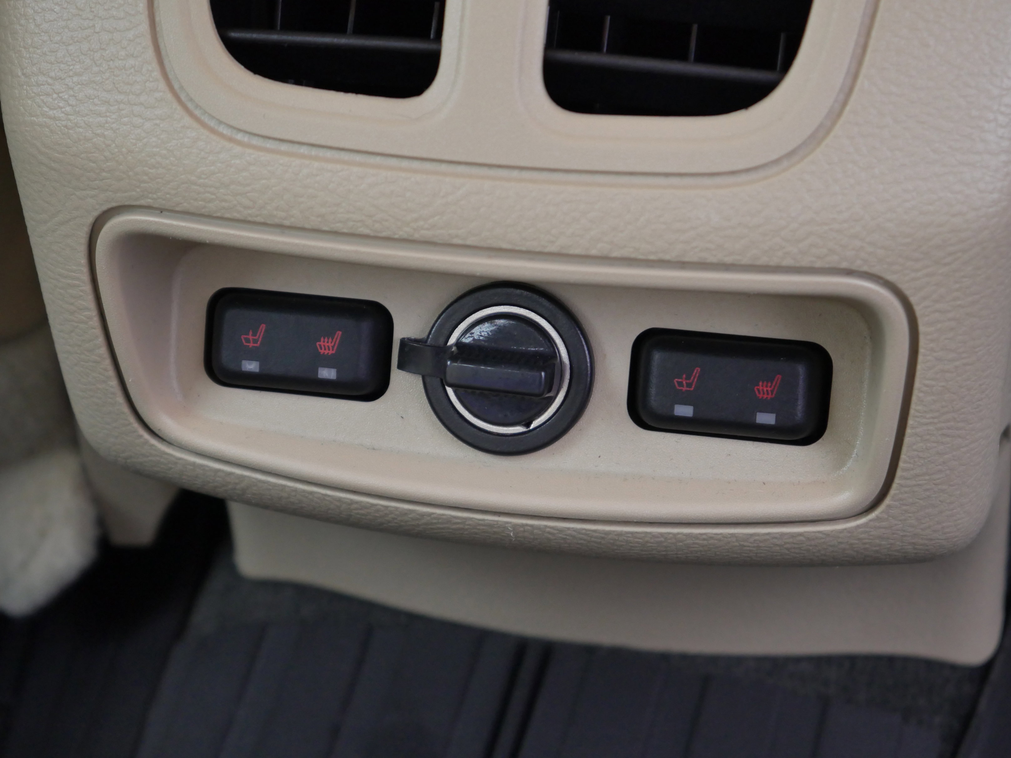 Certified 2017 Ford Taurus Limited image 33