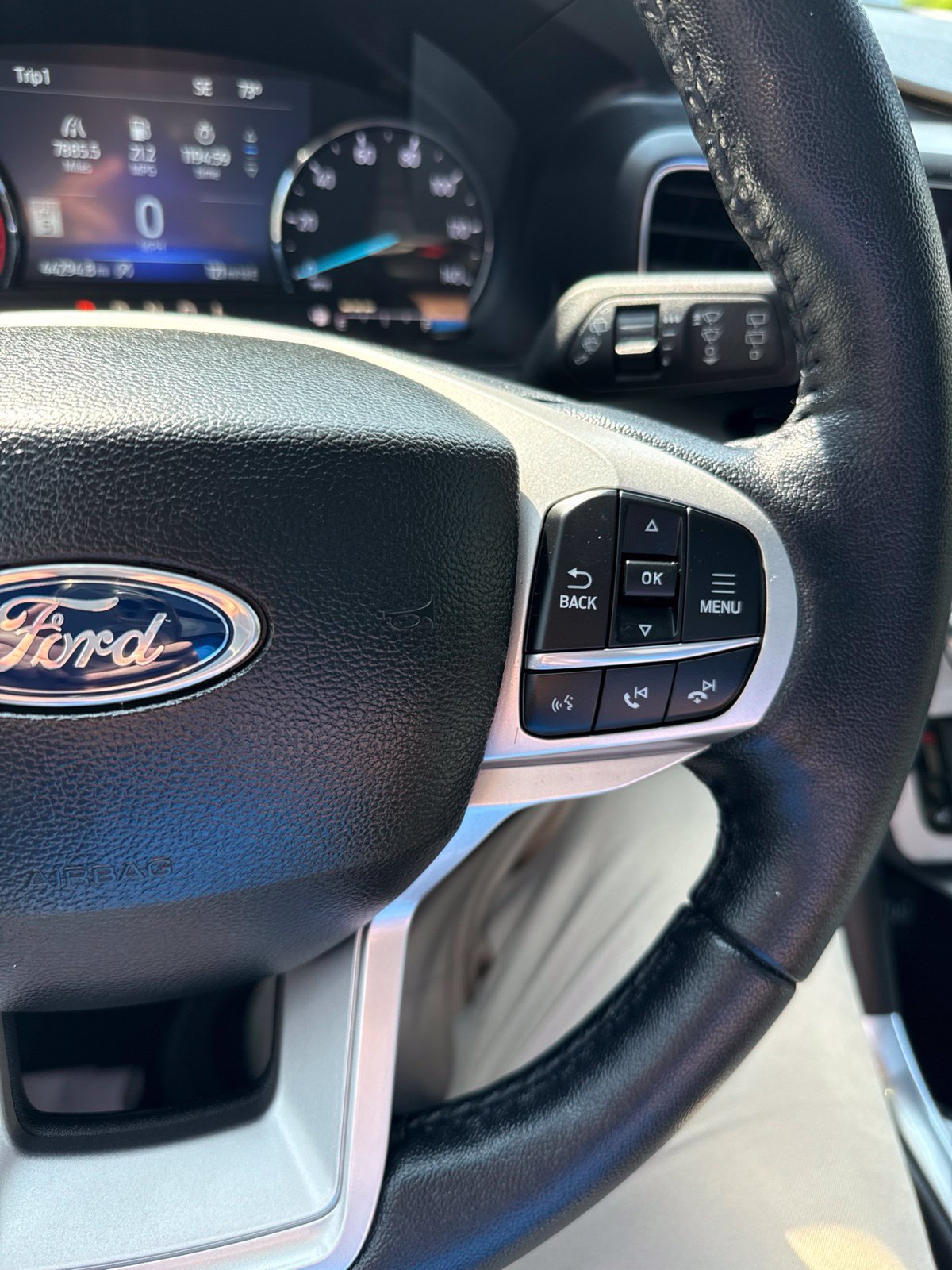 Certified 2023 Ford Explorer XLT w/ Equipment Group 202A AWD/4WD image 10