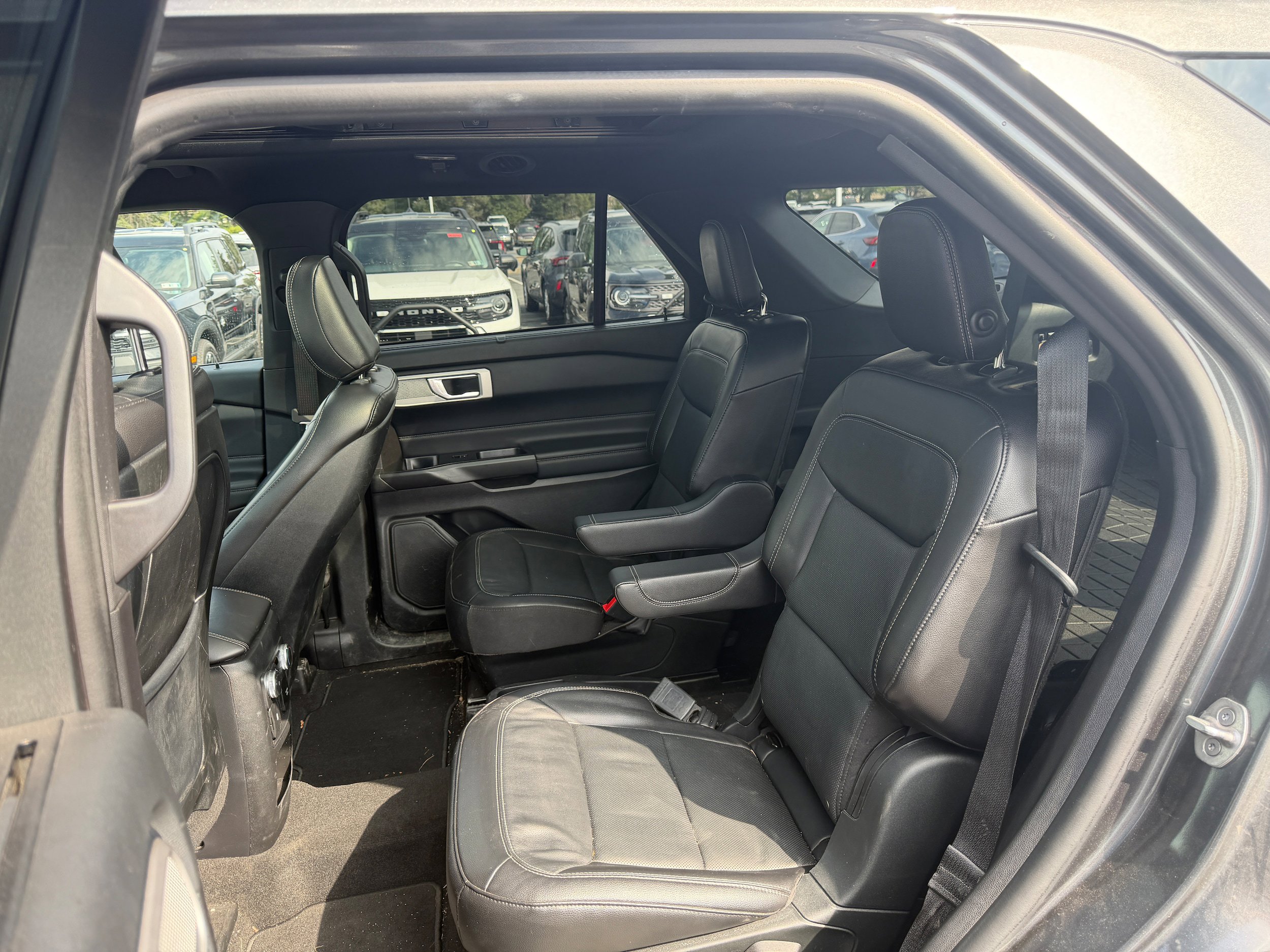 Certified 2020 Ford Explorer Limited w/ Class III Trailer Tow Package AWD/4WD image 9
