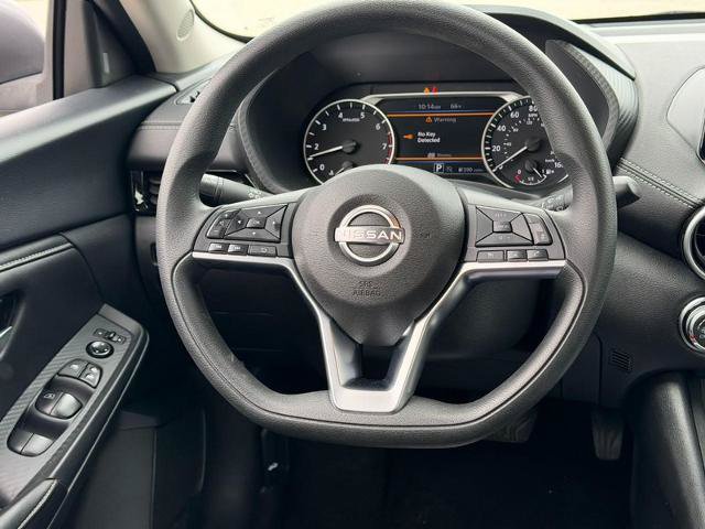 Used 2025 Nissan Sentra SV FWD image 11